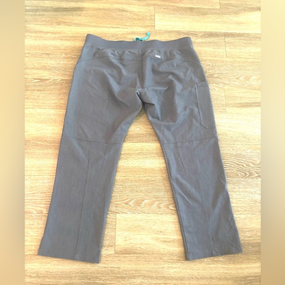 Figs womens Pants Sz XXL Grey Kade Cargo Drawstring Scrub Graphite Nurse Doctor - Picture 3 of 6